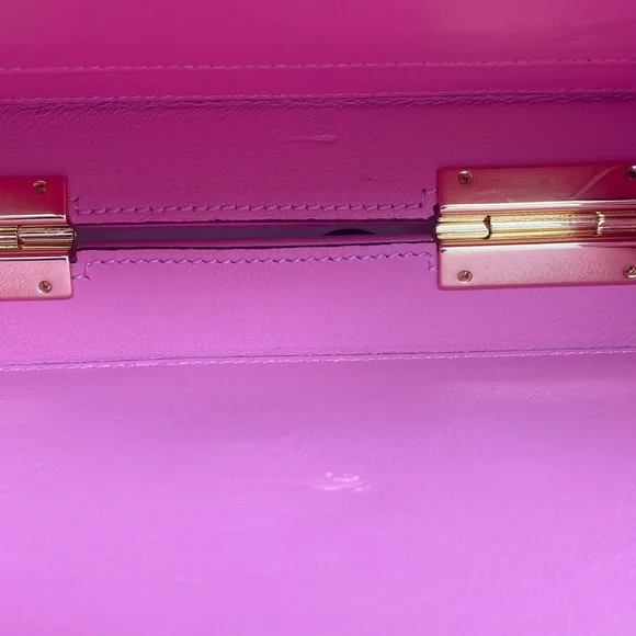 Gucci Limited Edition Sylvie 1969 Plexiglass Mini Bag w/ gold hardware and chain - Picture 10 of 16